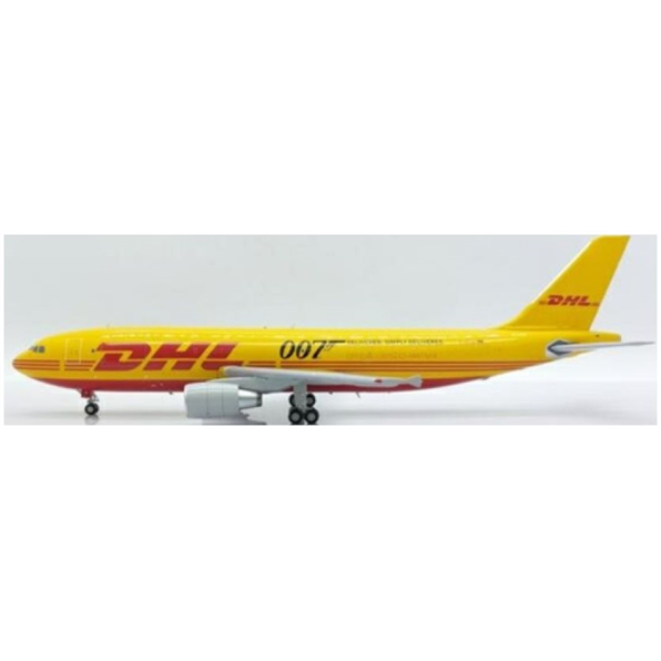 Airbus A300-600R(F) DHL 007 D-AEAK w/Stand