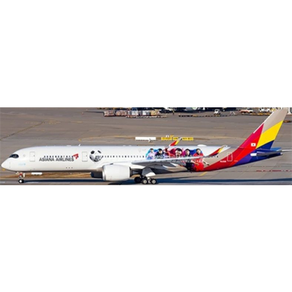Airbus 1350-900XWB Asiana Airlines 'Fly Korea' HL8381 w/Antenna (Flaps Down)