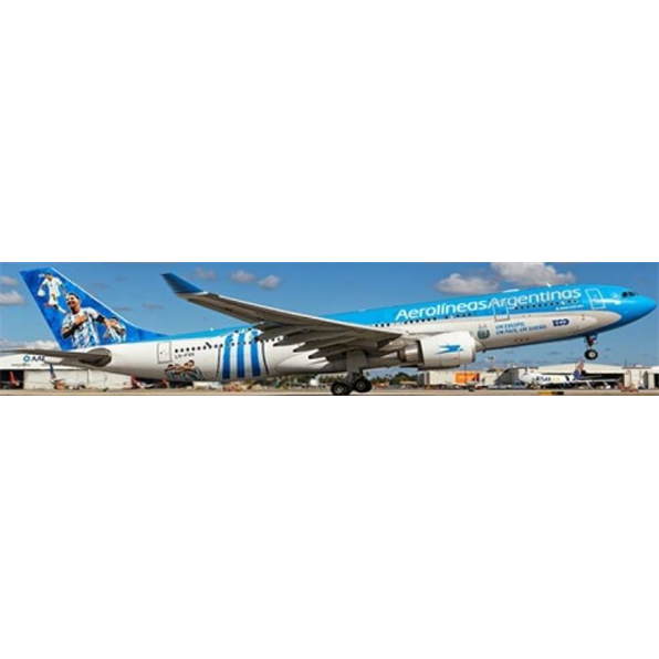 Airbus A330-200 Aerolineas Argentinas Argentina Football Livery LV-FVH w/Antenna