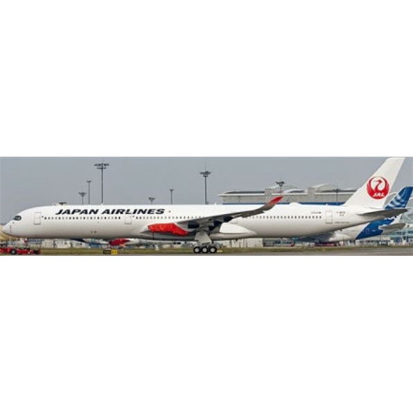 Airbus A350-1000XWB Japan Airlines JA01WJ w/Antenna