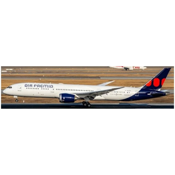 Boeing 787-9 Dreamliner Air Premia HL8701 w/Antenna