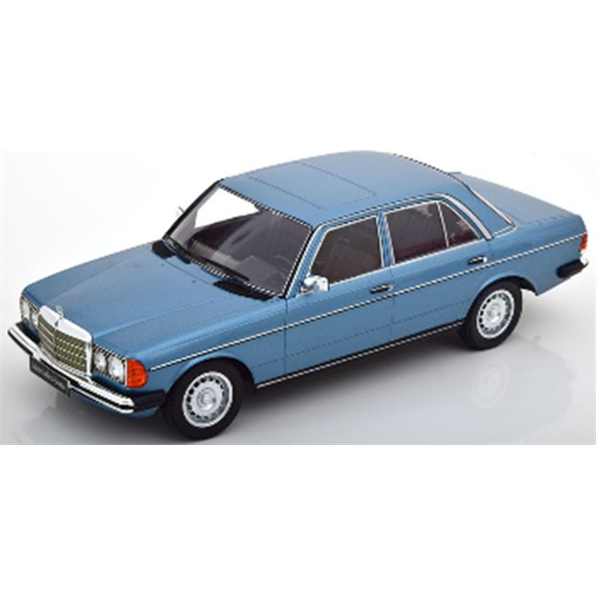 Mercedes 230E W123 1975 Light Blue Metallic