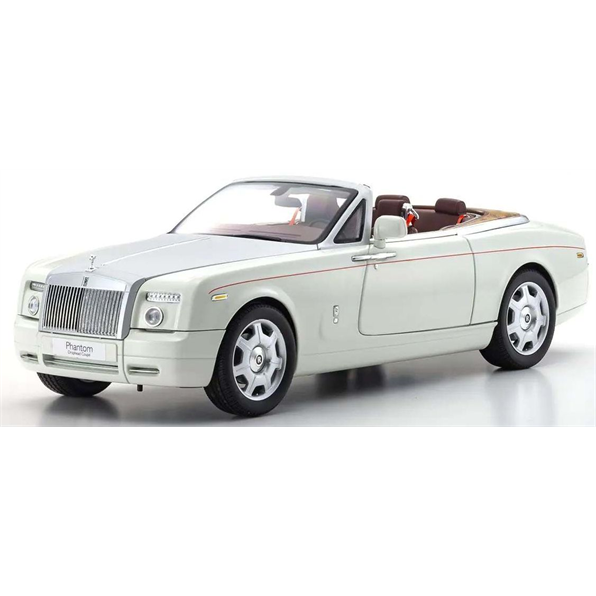 Rolls-Royce Phantom Drophead Coupe 2007 English White Silver Bonnet Red pinstripe