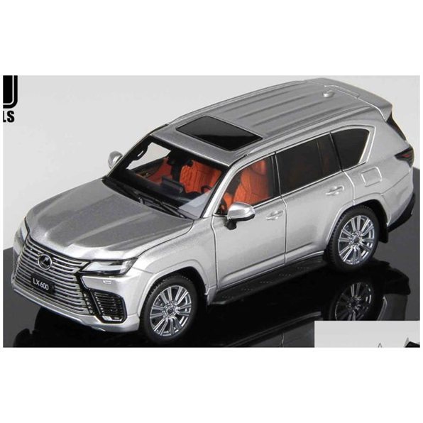 Lexus LX600 Silver