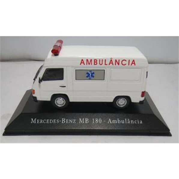 Mercedes MB180 - Ambulancia