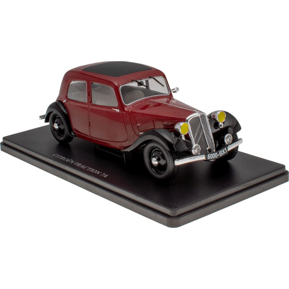 Citroen Traction 7A - Red 1934 1:24th Scale