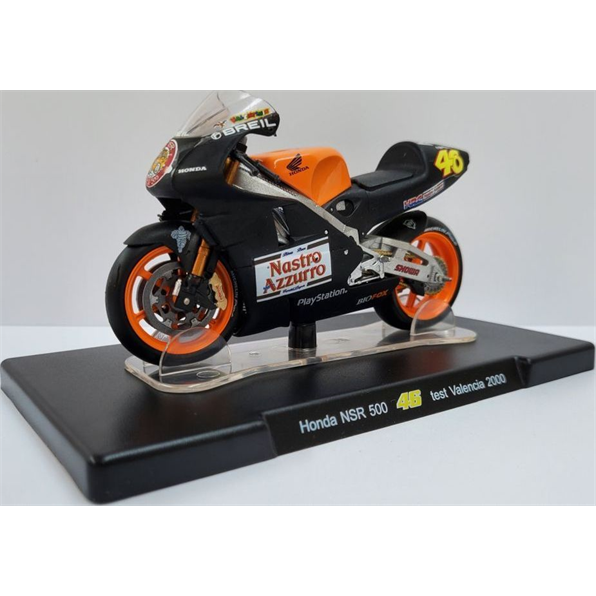 Honda NSR 500 Valencia 2000 Rossi Valentino Rossi Collection in 1:18