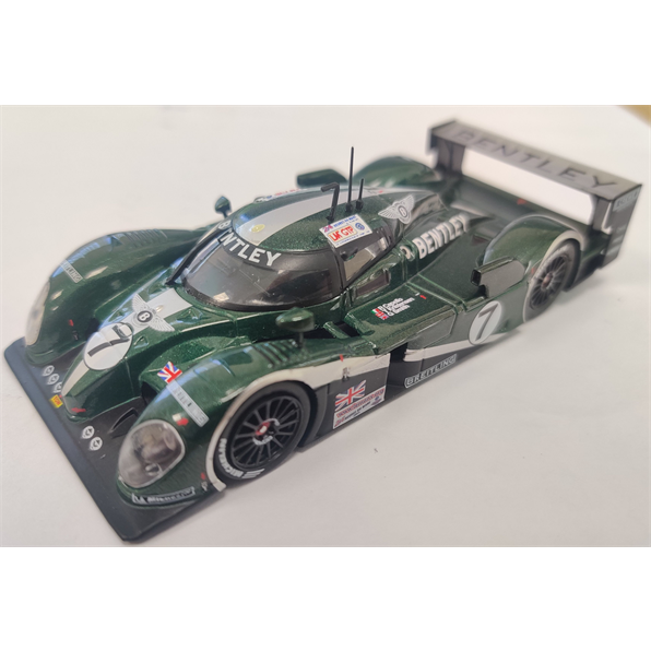 Bentley Speed 8 (2003) CRACKED CASES - Le Mans Collection