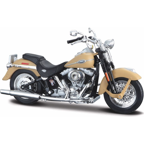 Harley-Davidson 2005 FLHTCUI Ultra Classic Classic Electra Glide (37) Beige