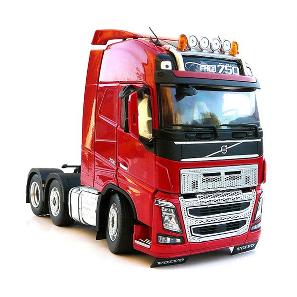 Volvo FH16 3 axle - red