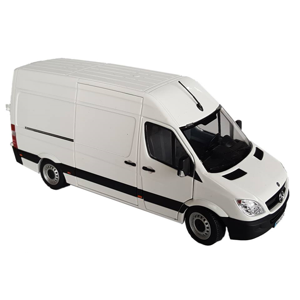 Mercedes-Benz sprinter white
