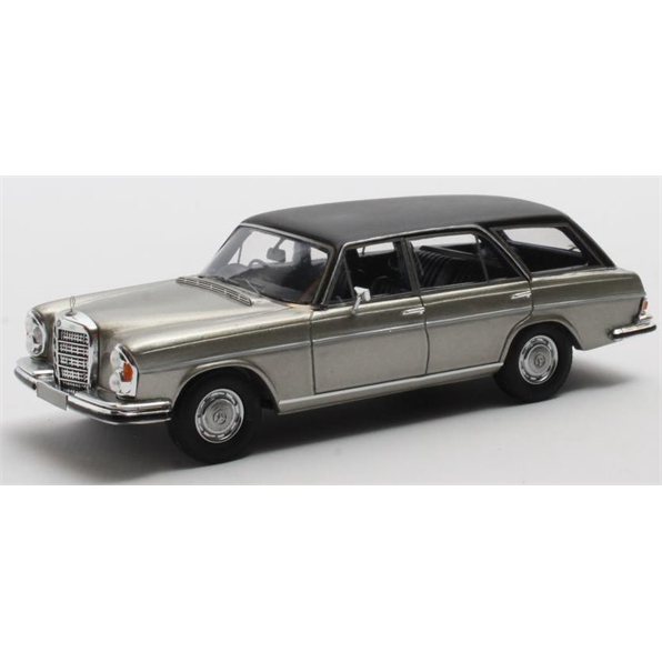 Mercedes Benz W108 Crayford Estate Silver 1970