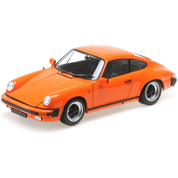 Porsche 911 Carrera Coupe 3.2 - 1983 Orange