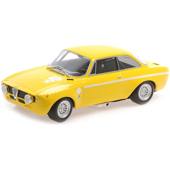 Diecast model cars Alfa Romeo GT 1/18 Minichamps A 1300 Junior white