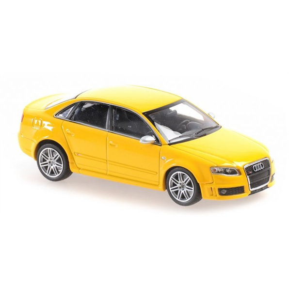 Audi RS4 2004 Yellow