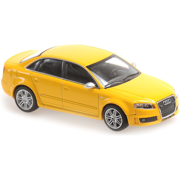 Audi RS4 2004 Yellow