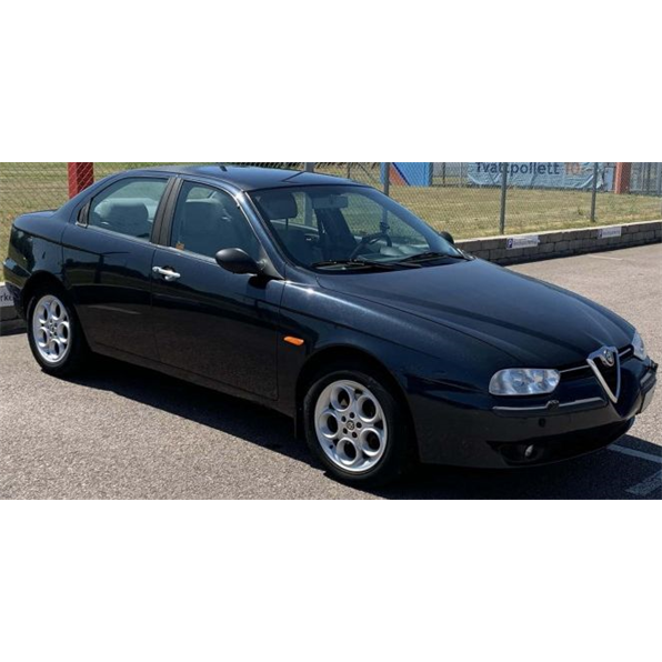 Alfa Romeo 156 2.5 V6 24V 1997 Black/Red Interior