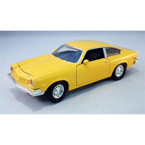 Chevrolet Vega 1974, yellow