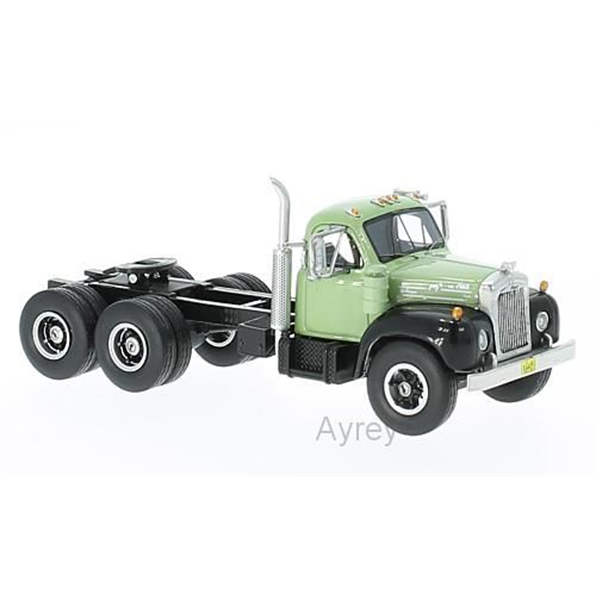 Mack B-61ST - 1957 - light green/black