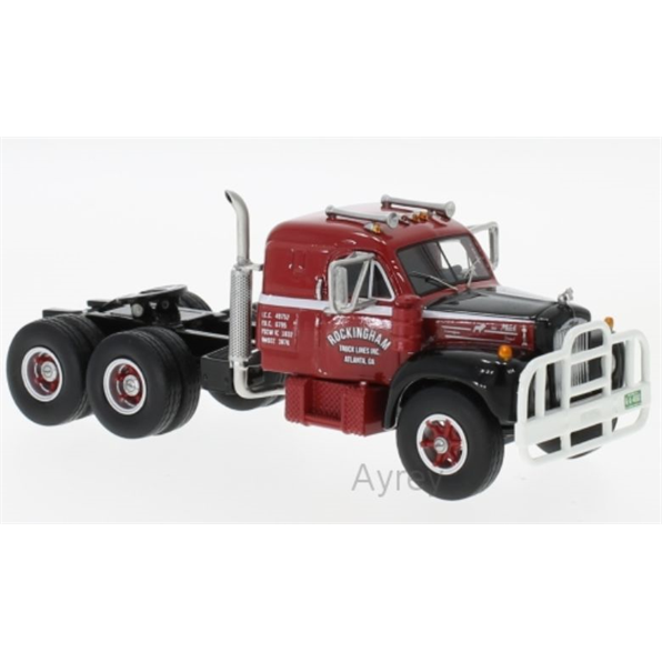 Mack B-61ST Red/Black 1957 with Sleeper