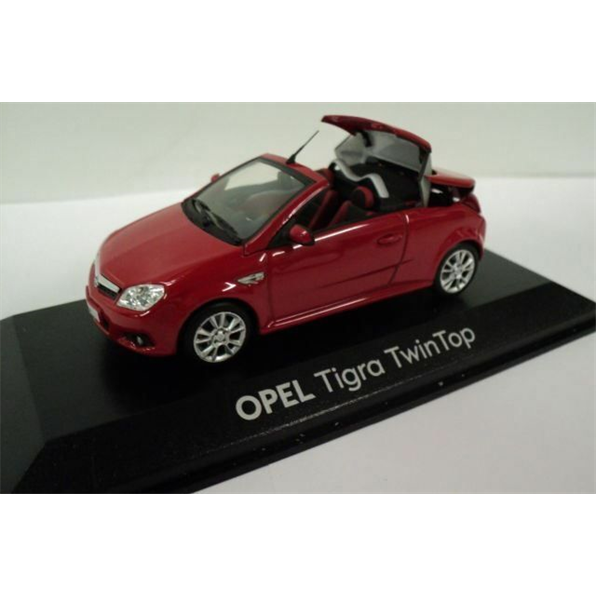 Opel Tigra Twintop - Red Minichamps - Cased