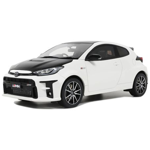 GRMN Yaris Rally Package Emotional Red II Metallic 3U5 2022