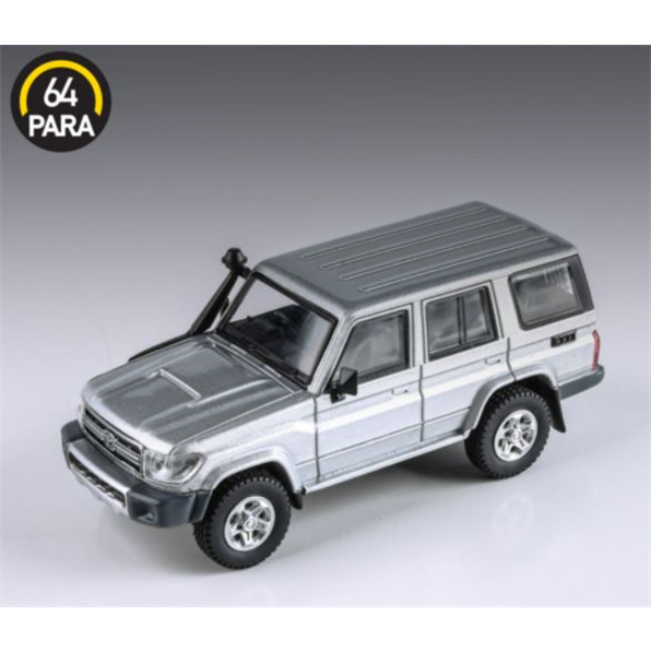 Toyota Landcruiser Silver Pearl (RHD) LC76