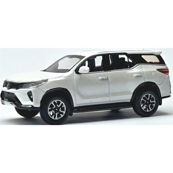 Toyota Fortuner Q Variant Platinum White 2023 (RHD)