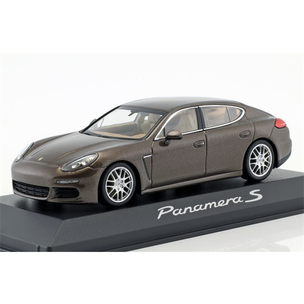 Porsche Panamera S Gen. II 2014 Brown Metallic