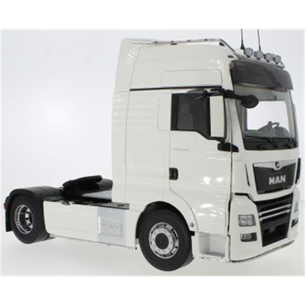 MAN TGX XXL White 2018