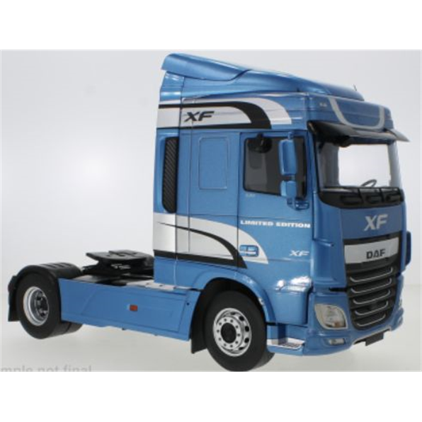 DAF XF Space Cab Metallic Blue 2018