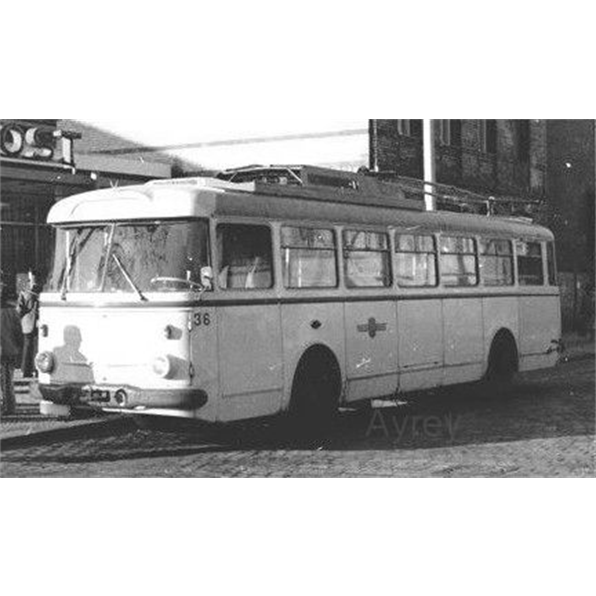 Skoda 9tr Trolleybus, beige/red, Potsdam