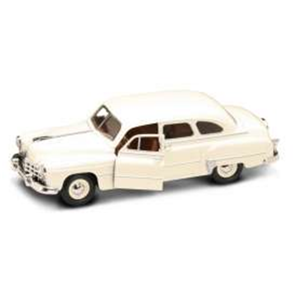 Gaz-12 Zim 1950 - Cream