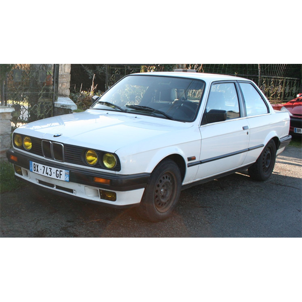 BMW 325i Alpine White 1986