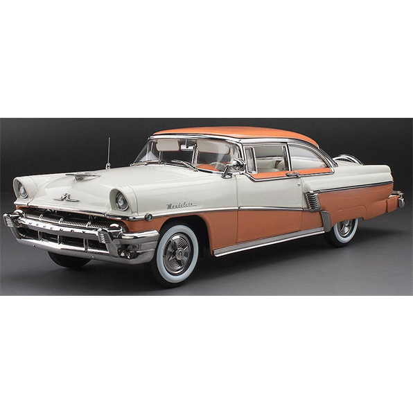 Mercury MontClair Hard Top 1956 w/Spare Tyre Glamour Tan/Classic White