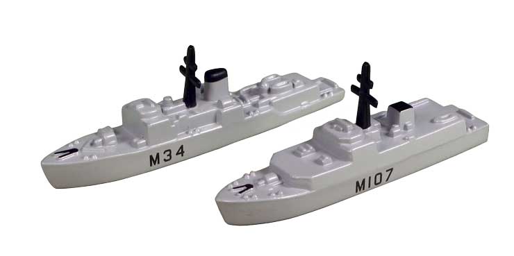 HMS Pembroke M107 and HMS Middleton  M34 Minehunters Royal Navy Mint Carded