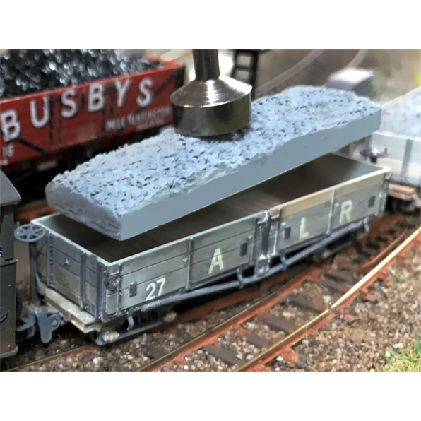 Hudson 'D' Stone Loads (2 x Pieces) (with Steel Insert) For OO9 Narrow Gauge Hudson