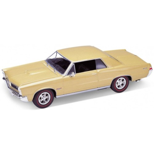 Pontiac GTO 1965 - Gold