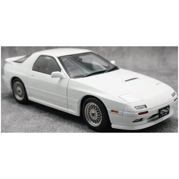 Mazda Savanna RX-7 Infini (FC3S) White