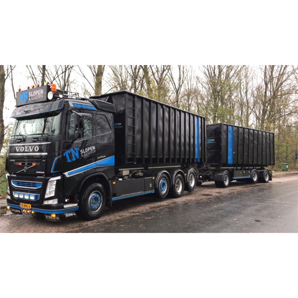 VOLVO FH 4 SLEEPER CAB 8x2 TAG AXLE TN SlopenandSaneren