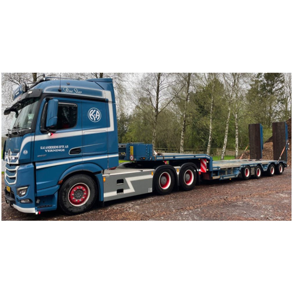 Mercedes Benz Actros MP4 Stream Space 6x4 Semi Wheel Well Low Loader 4 Axle Andersen