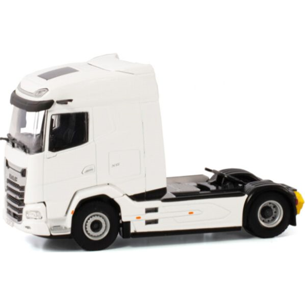 DAF XG 4x2 White Line