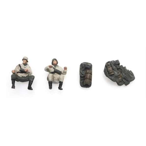 WM Kettenkrad Crew (2 Fig) + Luggage Winter 1:87 Ready-Made, Painted