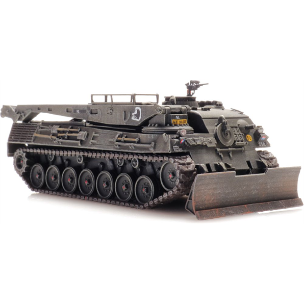 Leopard 1 ARV Train Load (NL) 1:160 Ready-Made, Painted