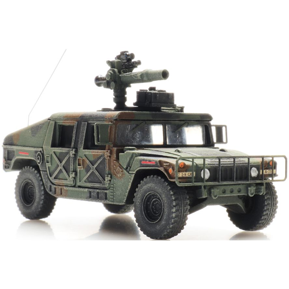Humvee Camo Armored Tow (US) Ready-Made, Painted
