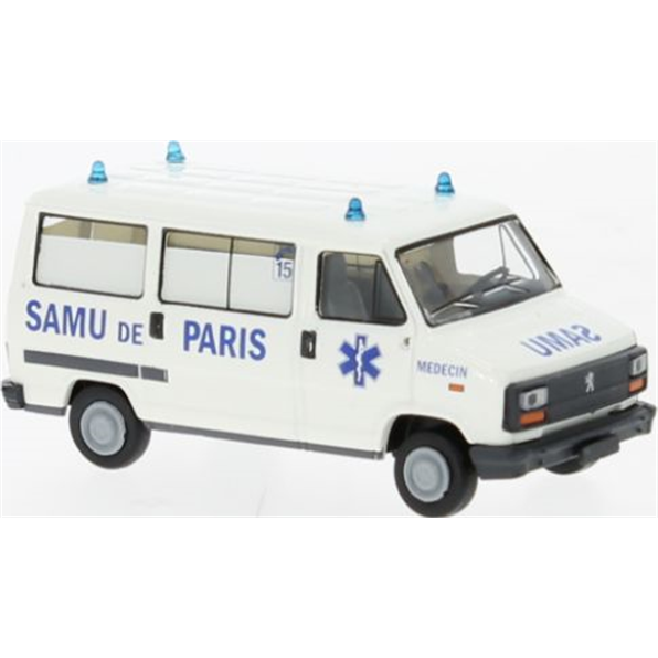 Peugeot J5 Bus Samu de Paris (FR) 1982