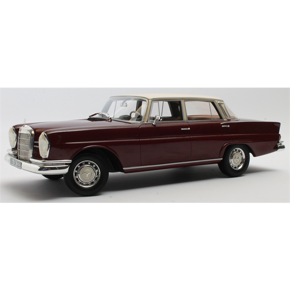 Mercedes Benz 220SE W111 Red/White Roof 1959-1965