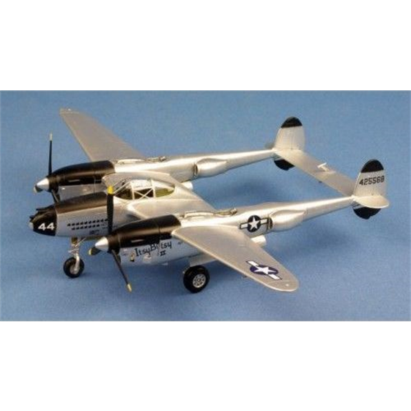 P-38L-5-LO 44-25568 'Itsy Bitsy II'