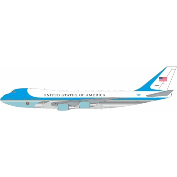 VC-25A 82-8000 Air Force One USAF New Antenna Array
