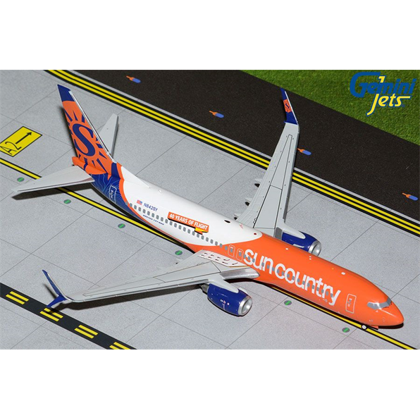 Boeing B737-800S Sun Country Airlines N842SY '40 Years of Flight'